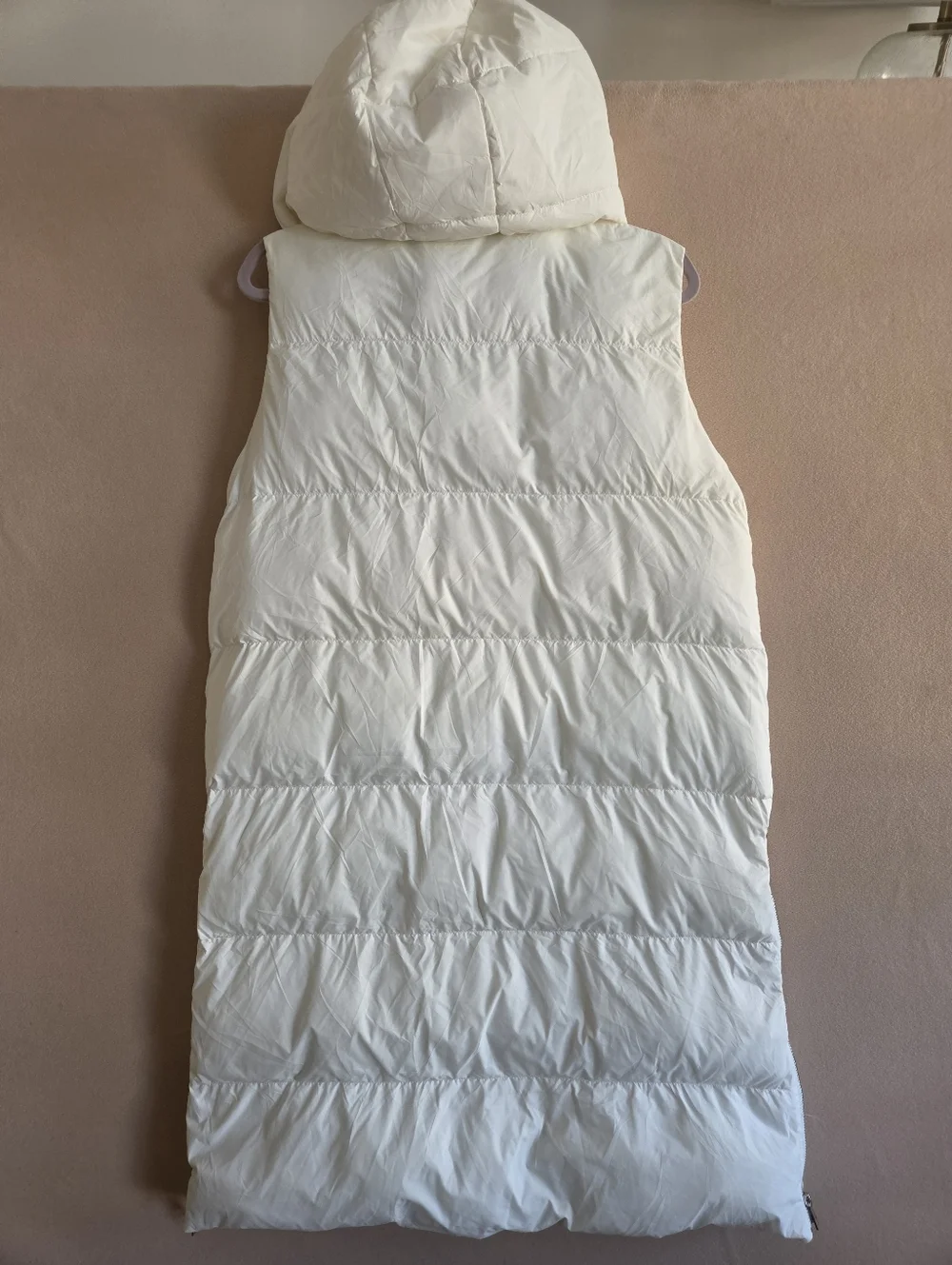 Avilego Long Puffer Sleeveles White Jacket Size L Nwt